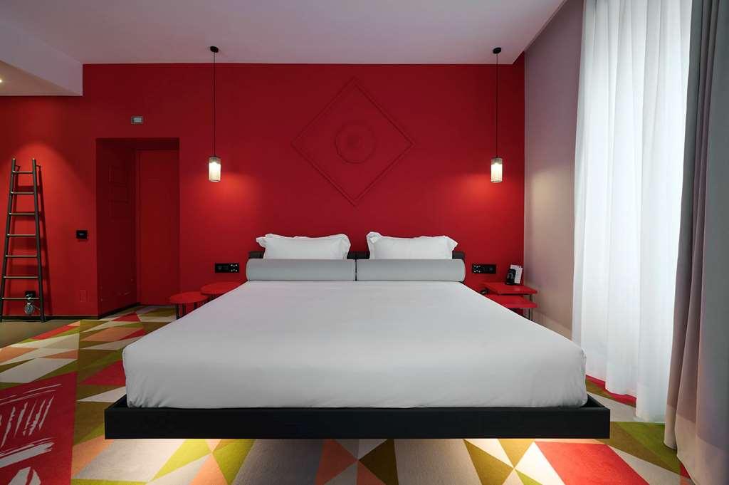Hotel Mytale *