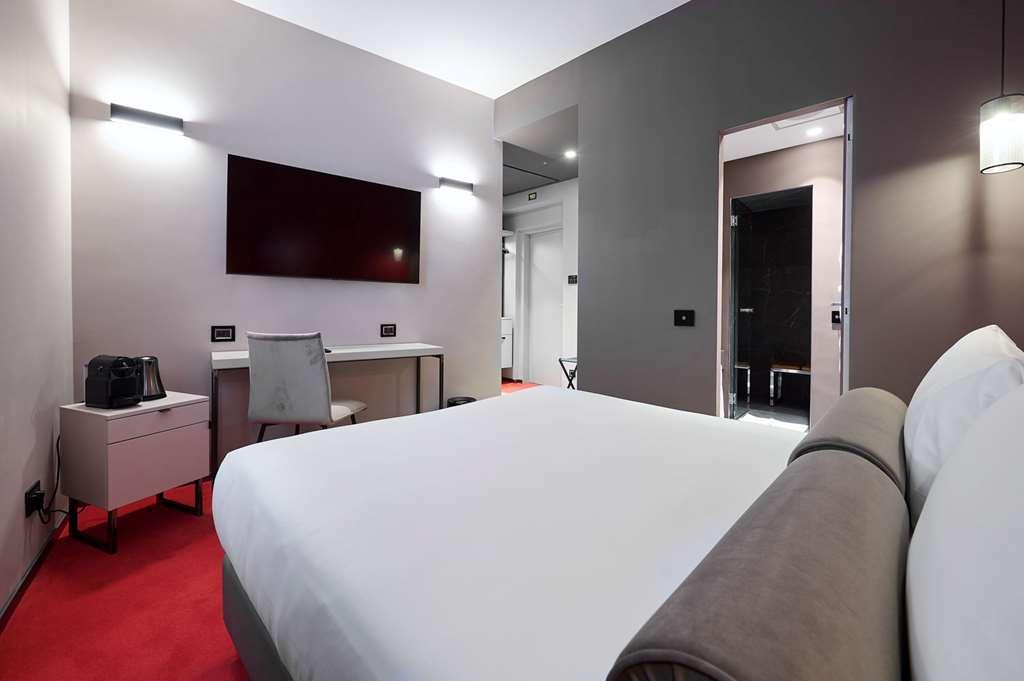 Mytale Hotel *